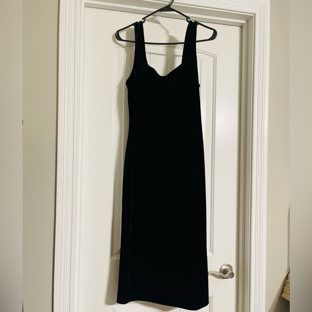Calvin Klein Black Velvet Dress NWOT 🖤